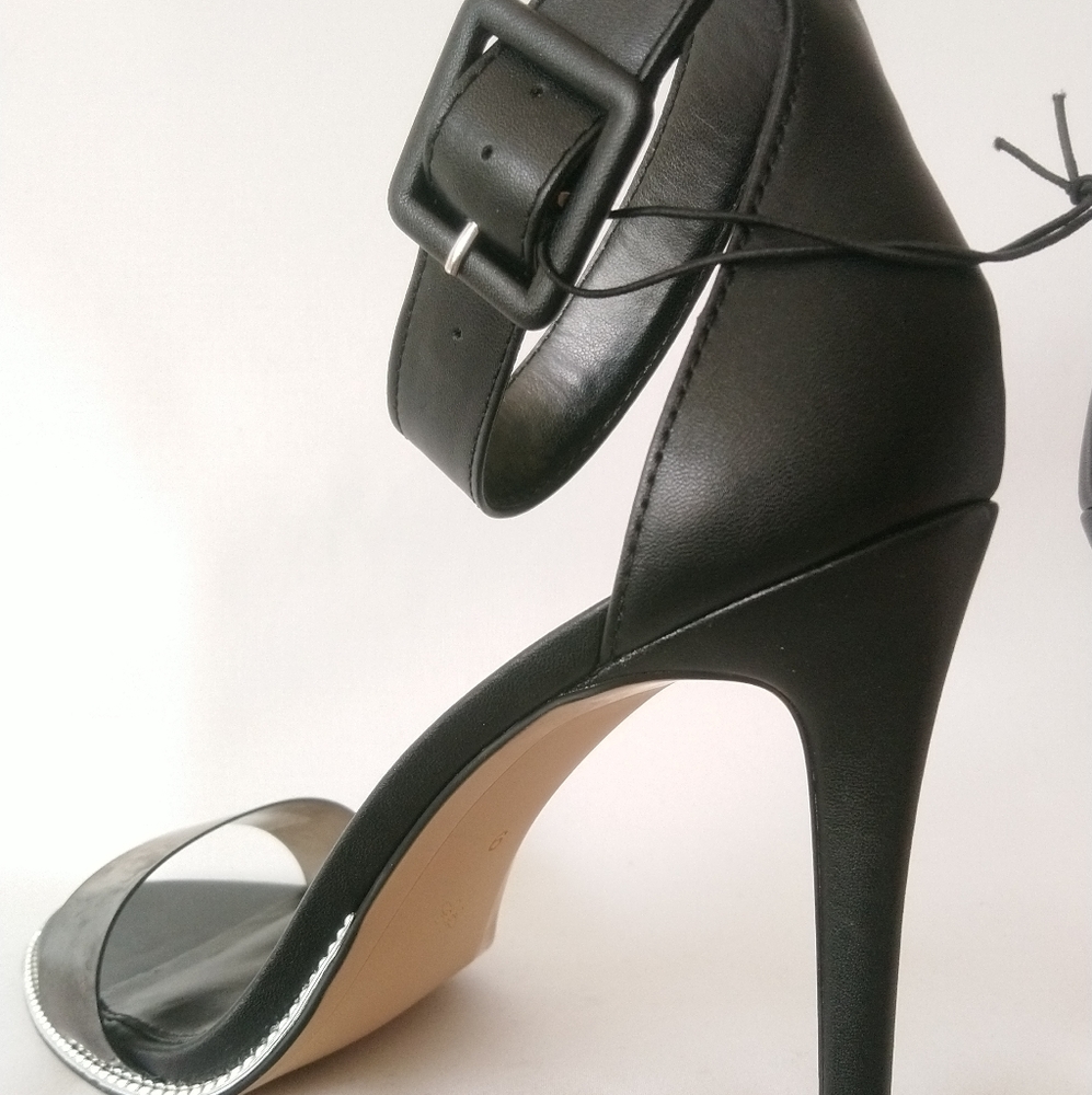 Women's black sandal